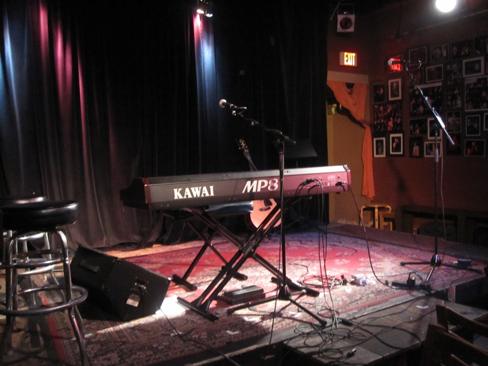 The stage at Lestat’s, San Diego, 5/8/10